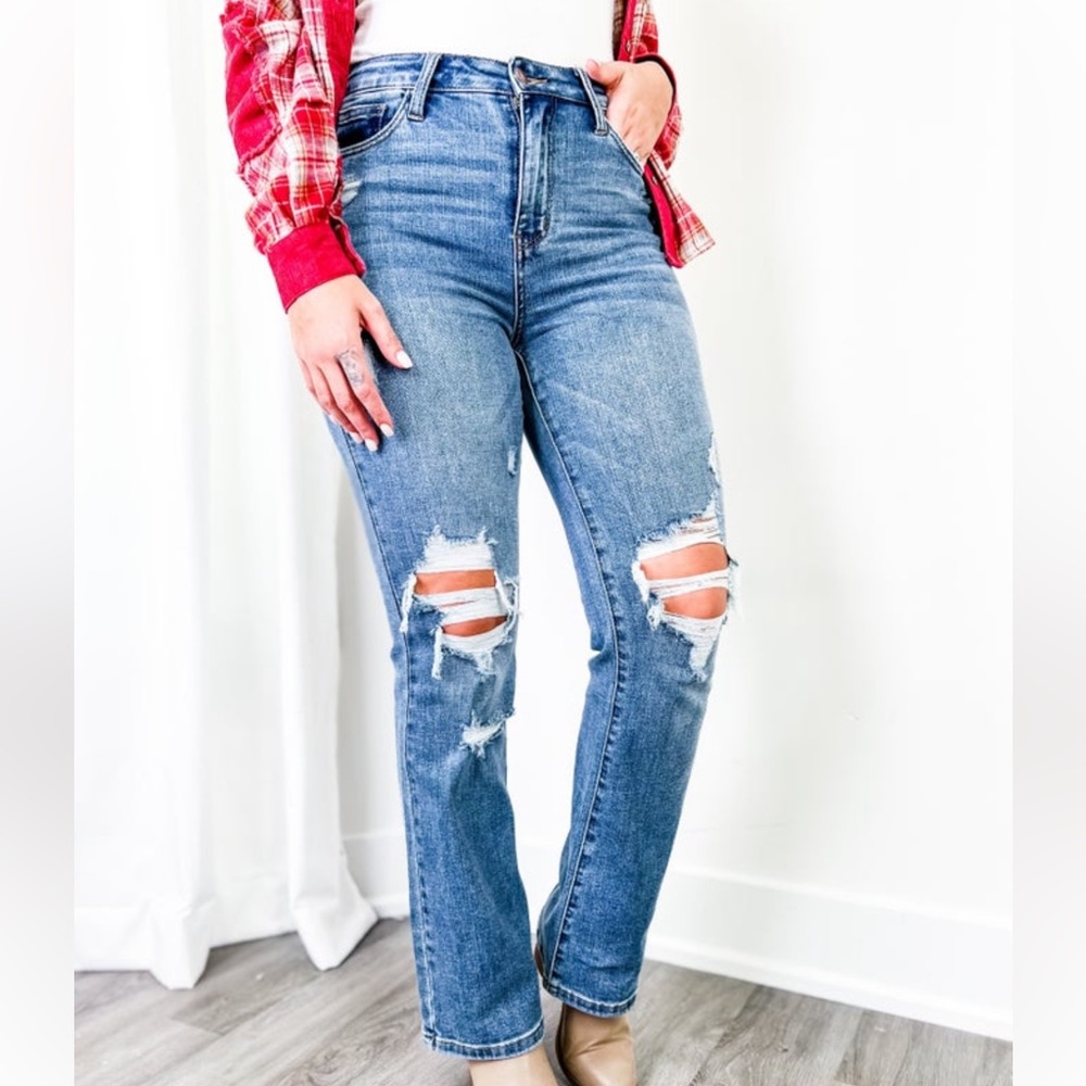 Judy Blue High Rise Distressed Bootcut Jeans - 15/32